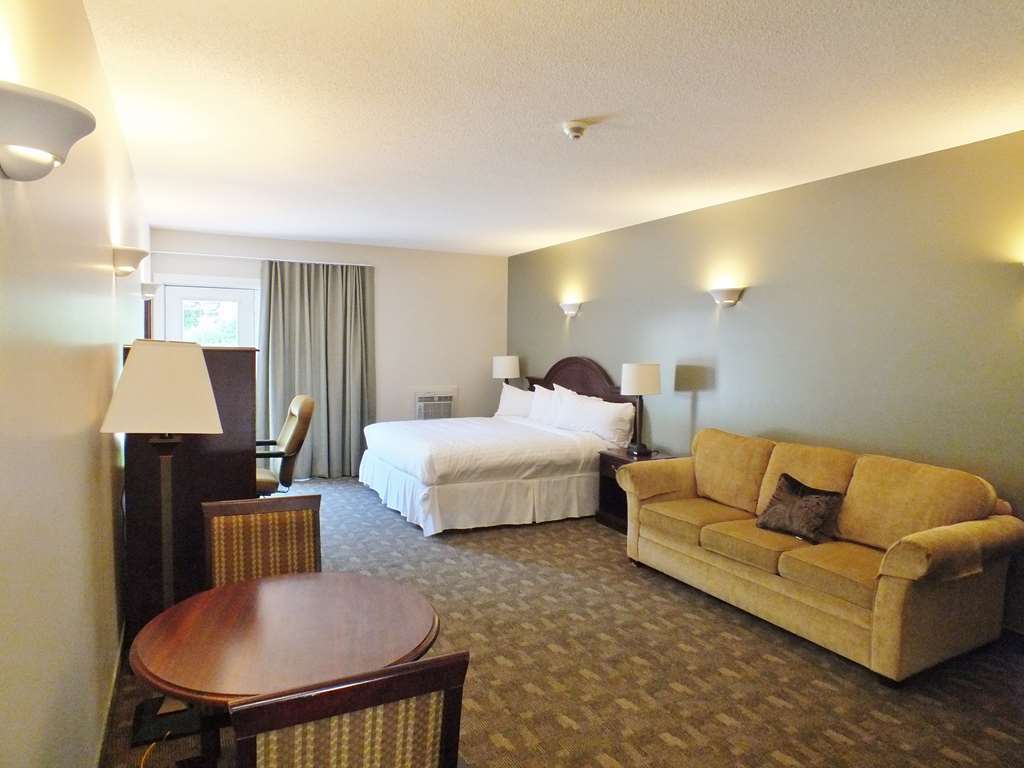 Rodeway Inn Sudbury Bilik gambar